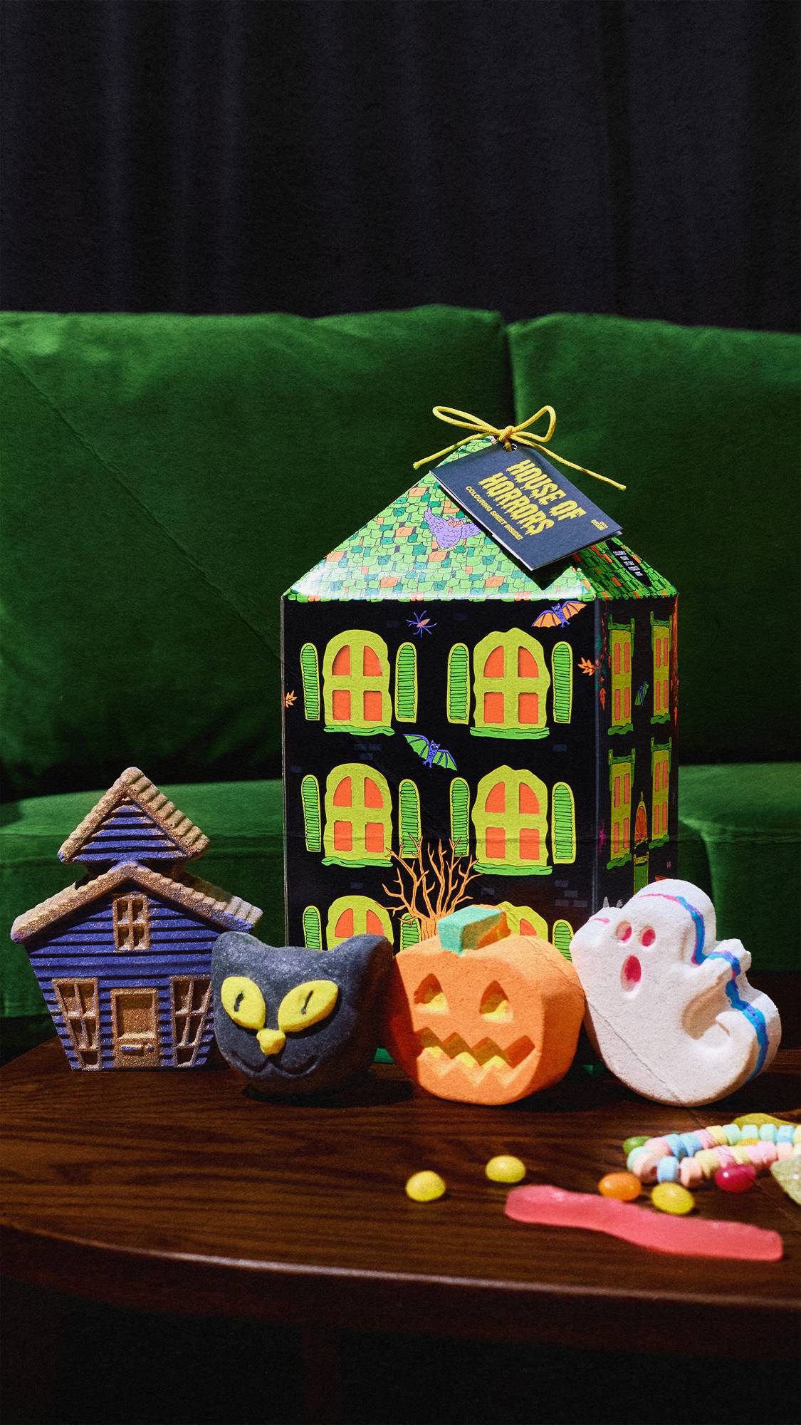Alternative view of House Of Horrors