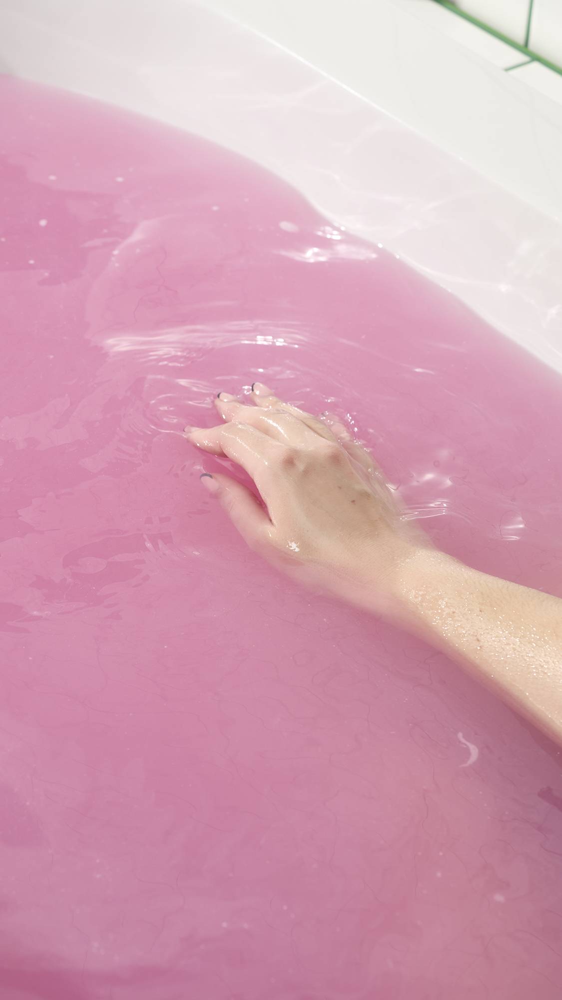 Sex Bomb - Image 6