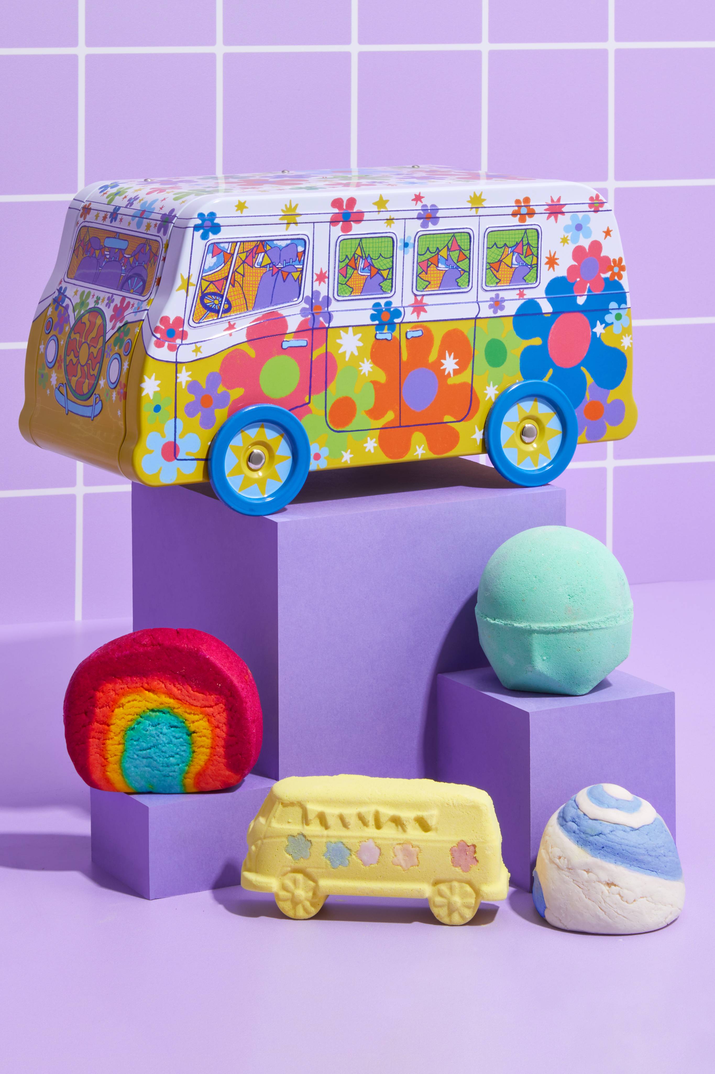 Alternative view of Magic Bus